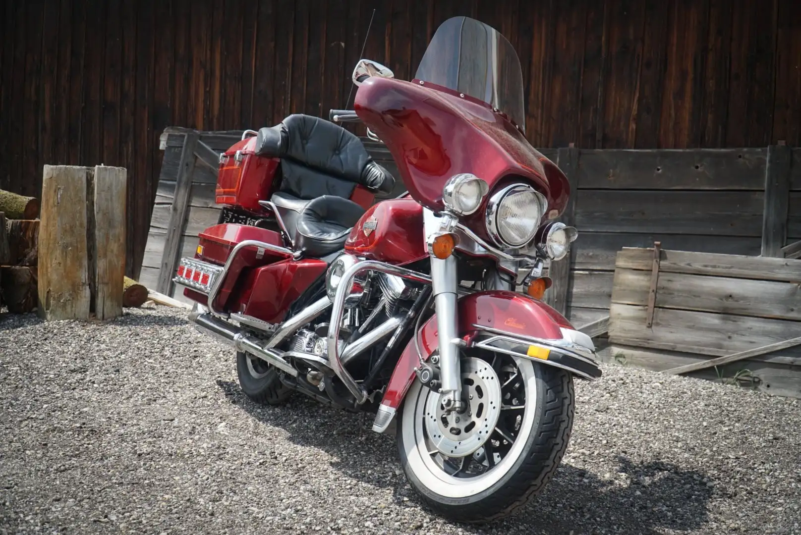 Harley-Davidson Electra Glide crvena - 2