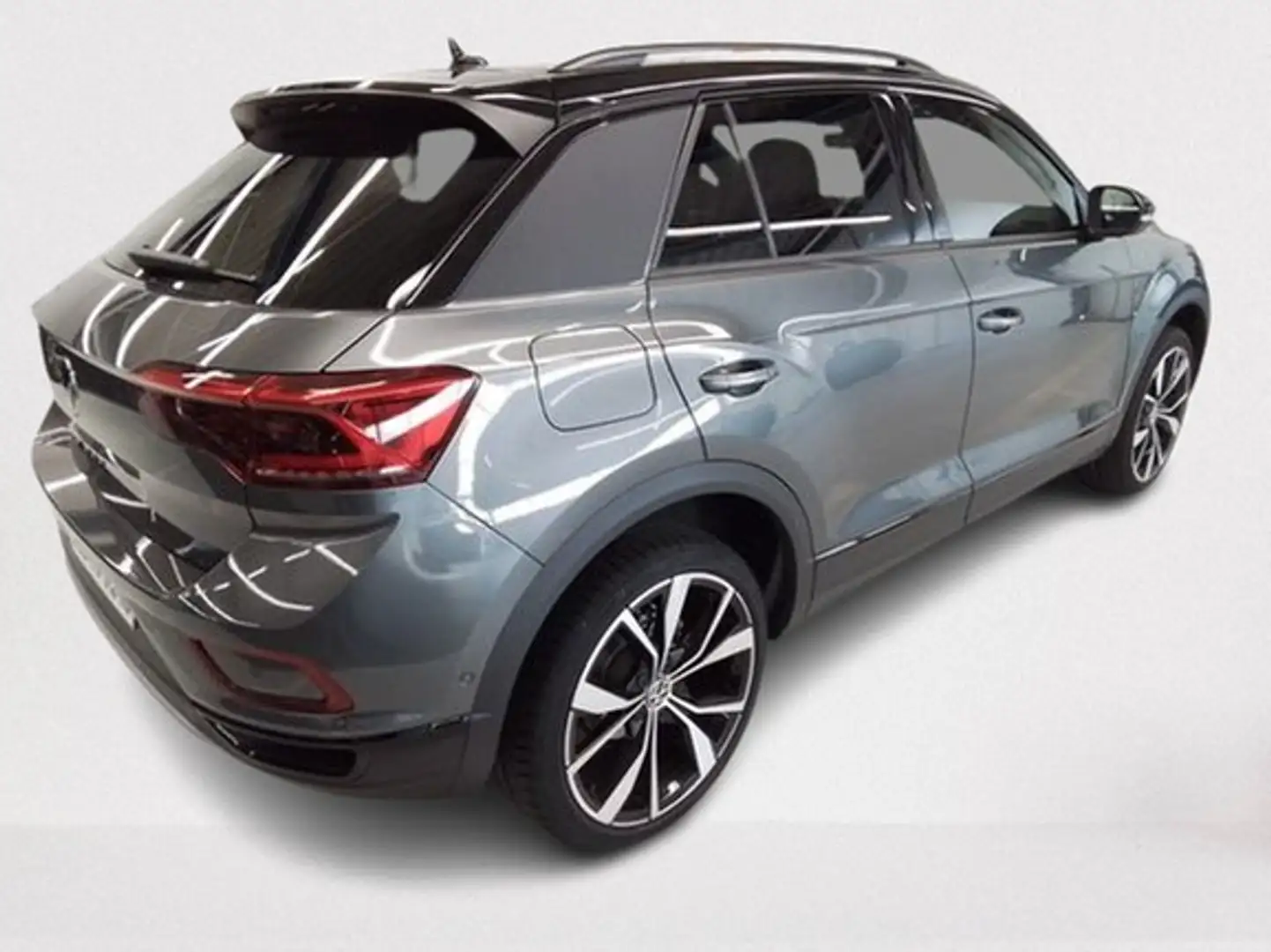 Volkswagen T-Roc 1.5 TSI Style Black Style PANORAMA STANDHZG NAV... Grijs - 2