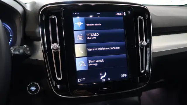 Volvo XC40 view 10