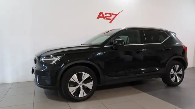 Volvo XC40 view 23