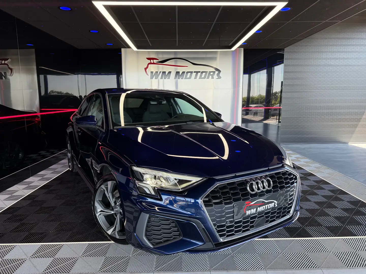 Audi A3 Sportback 35 TFSI S line S-tronic Blauw - 2
