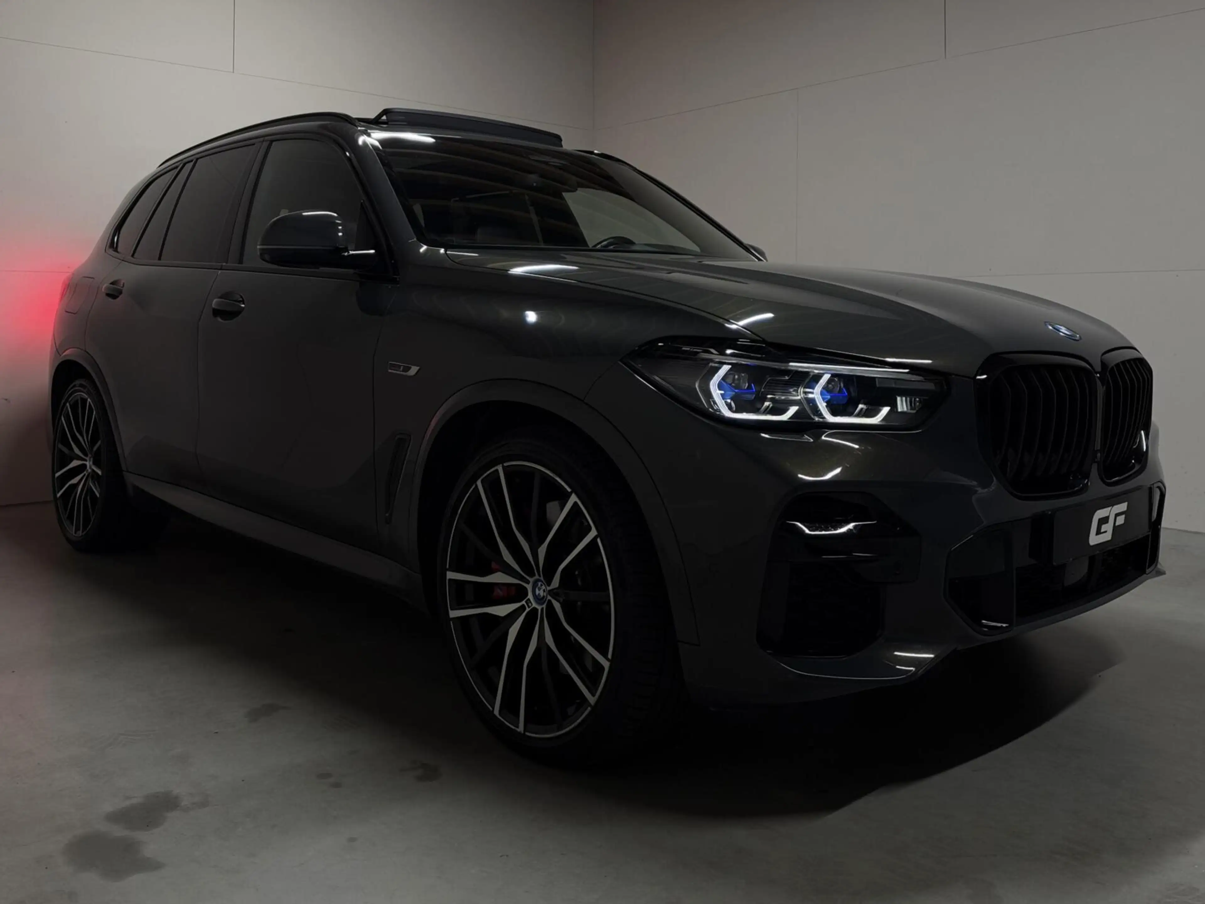 BMW X5 xDrive45e M-Sport Individual Dravitgrau Pano Laser — photo 14