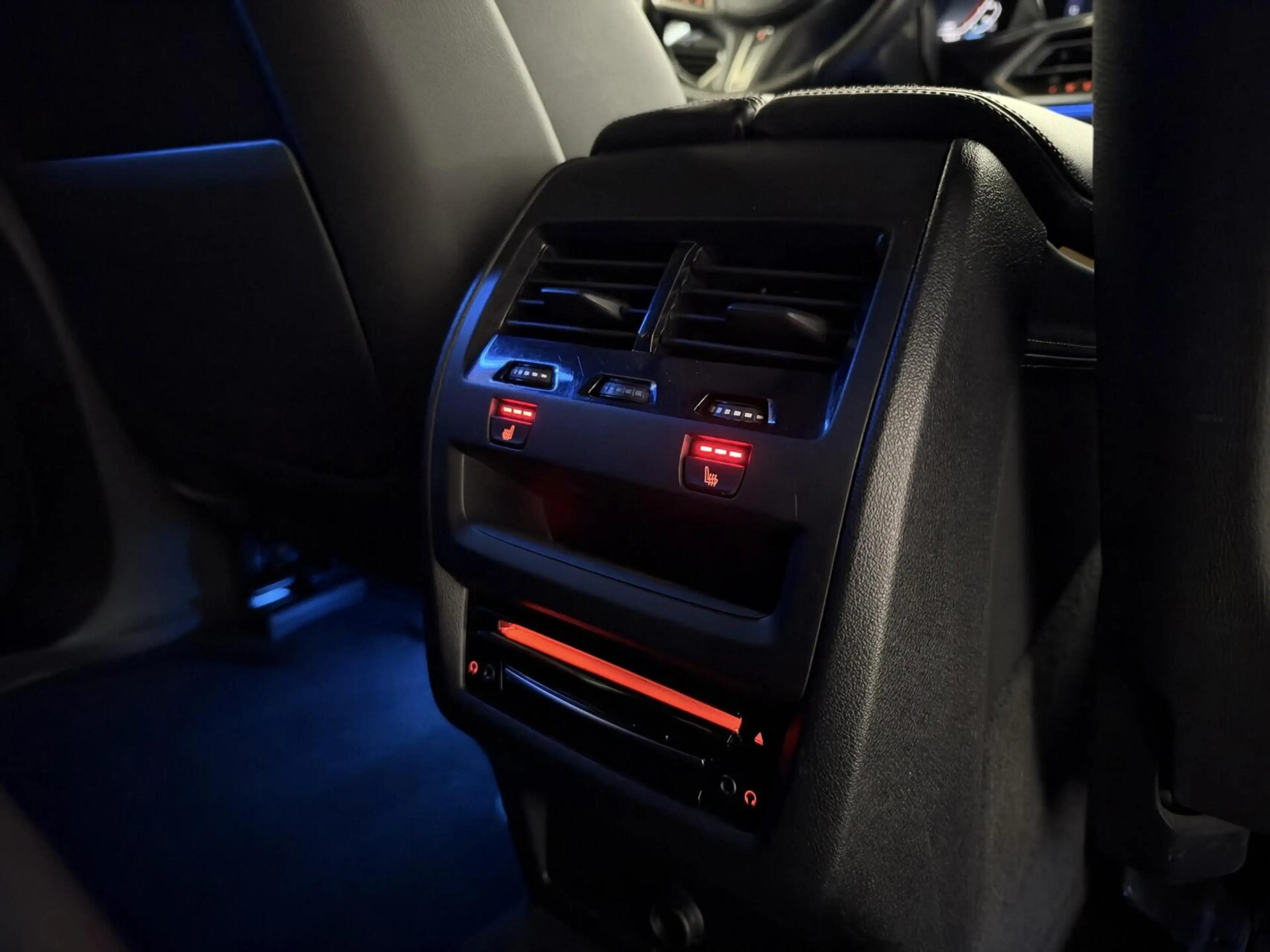 BMW X5 xDrive45e M-Sport Individual Dravitgrau Pano Laser — photo 30