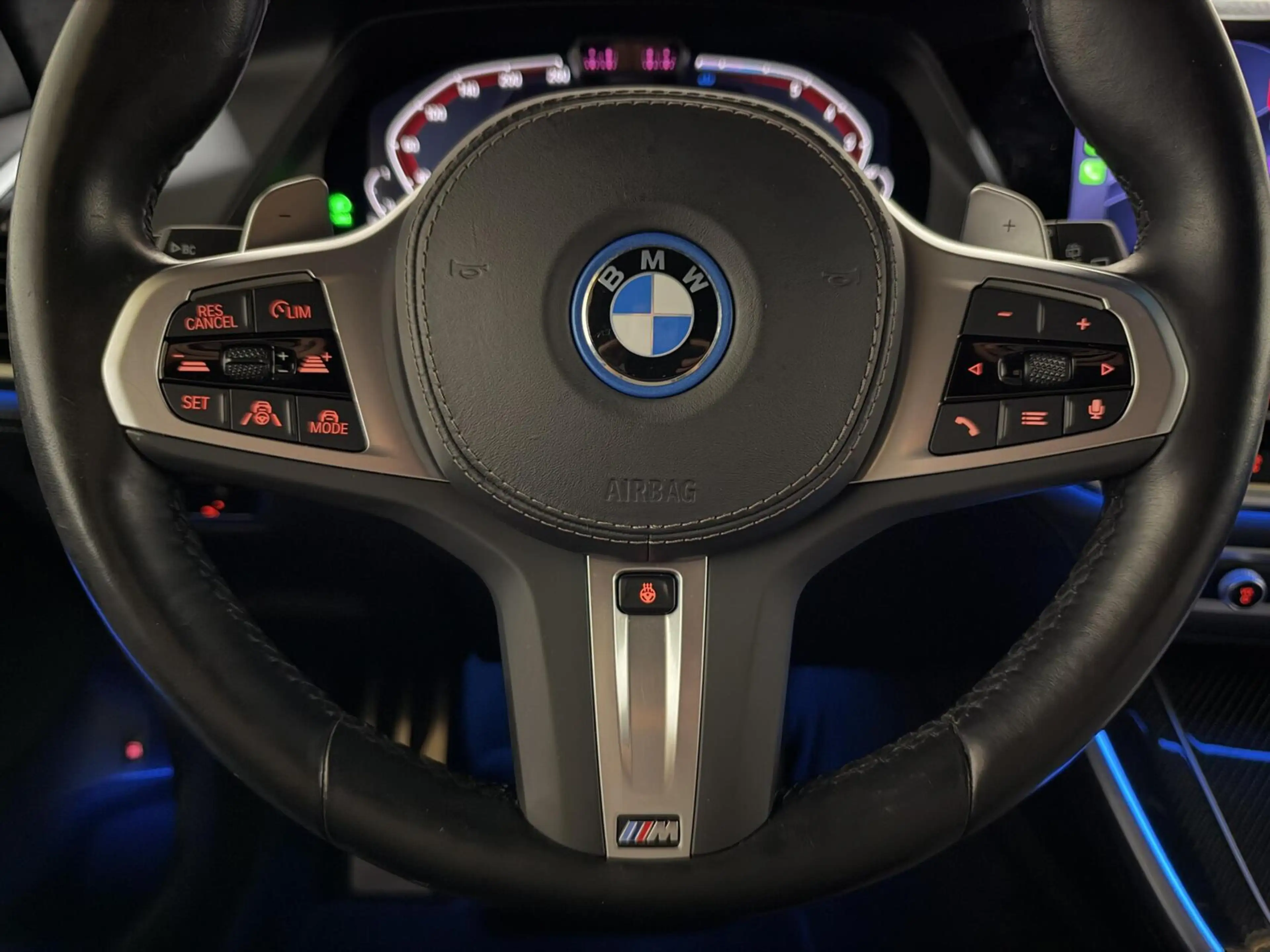 BMW X5 xDrive45e M-Sport Individual Dravitgrau Pano Laser — photo 36
