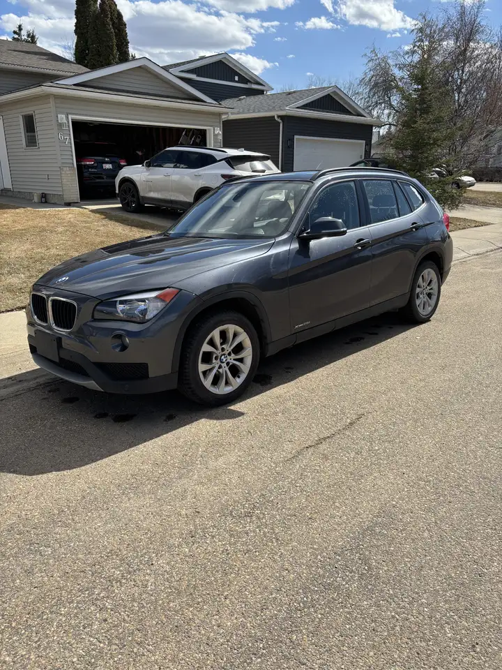 BMW X1 снимка BMW X1