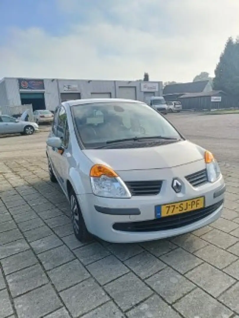 Renault Modus 1.6-16V AUTH.LUXE Gris - 2
