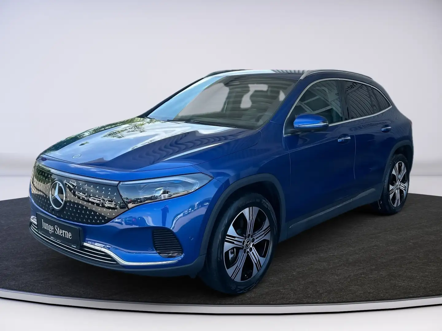 Mercedes-Benz EQA 350 4MATIC Modrá - 2