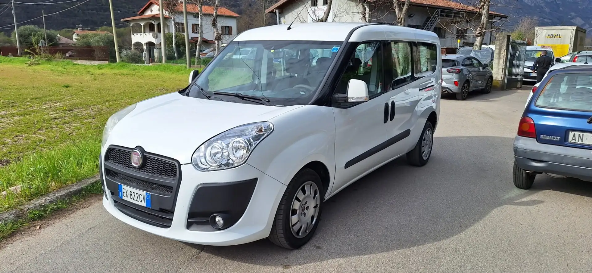Fiat Doblo 1.3 mjt MAXI PASSO LUNGO N1 AUTOCARRO 5 POSTI Biały - 1