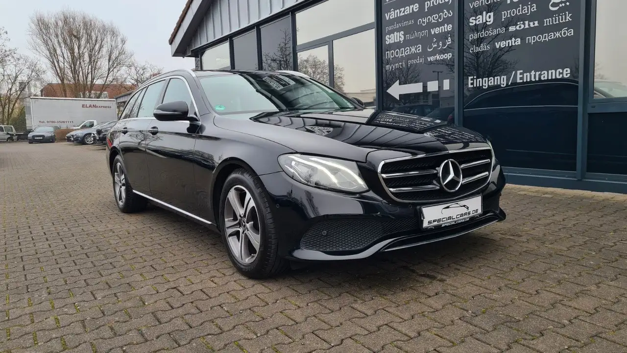 Mercedes-Benz E 200