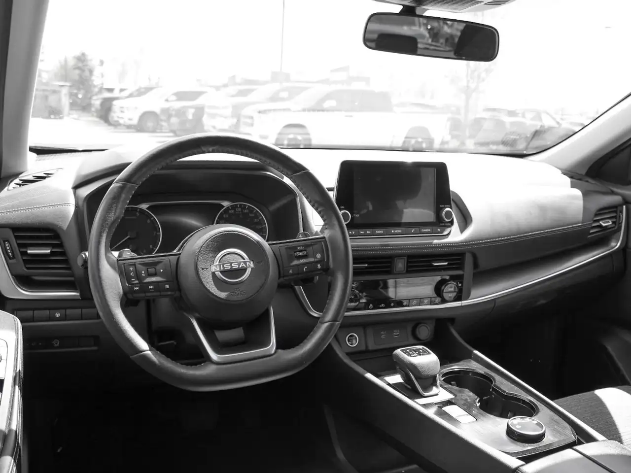 Nissan Rogue снимка Nissan Rogue