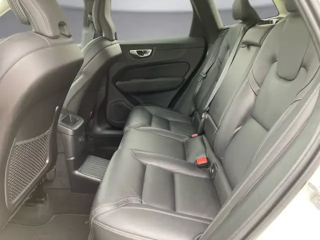 Volvo XC60 Plus, T6 eAWD Plug-in Hybrid, Elektrisch/Benzin, Bright Ansicht 12