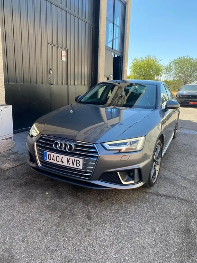 Audi A4 35 TDI S line S tronic 110kW Gris - 1