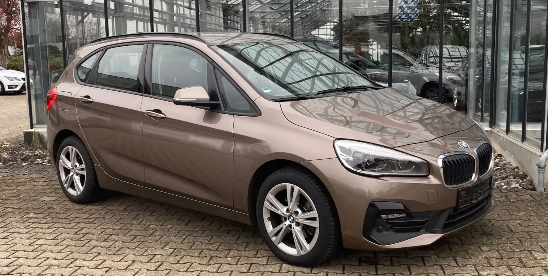 BMW 218 AHK Sitzheizung TÜV AU neu Beige - 2