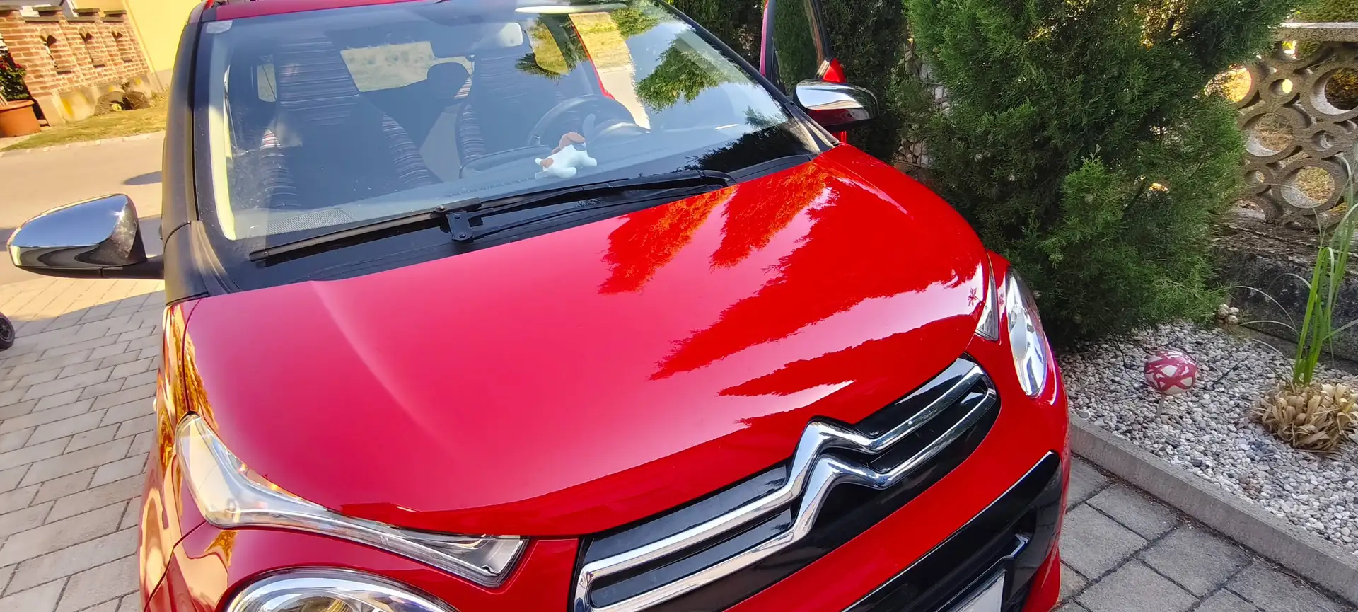 Citroen C1 C1 Airscape VTi 72 manuell Shine Rot - 2