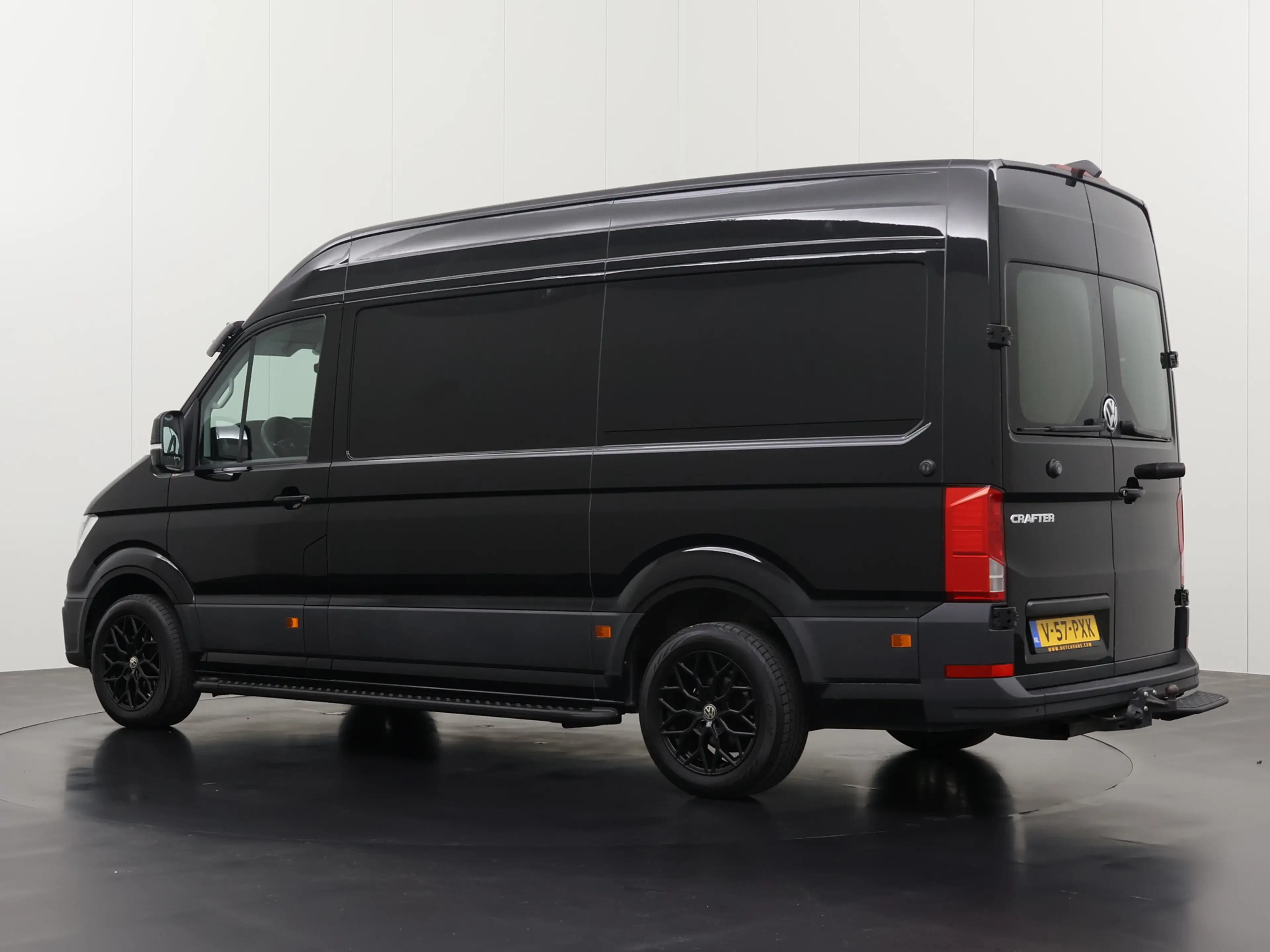 Volkswagen Crafter 2.0TDi 177PK Automaat L3H3 Black Edition | Led | M — photo 6