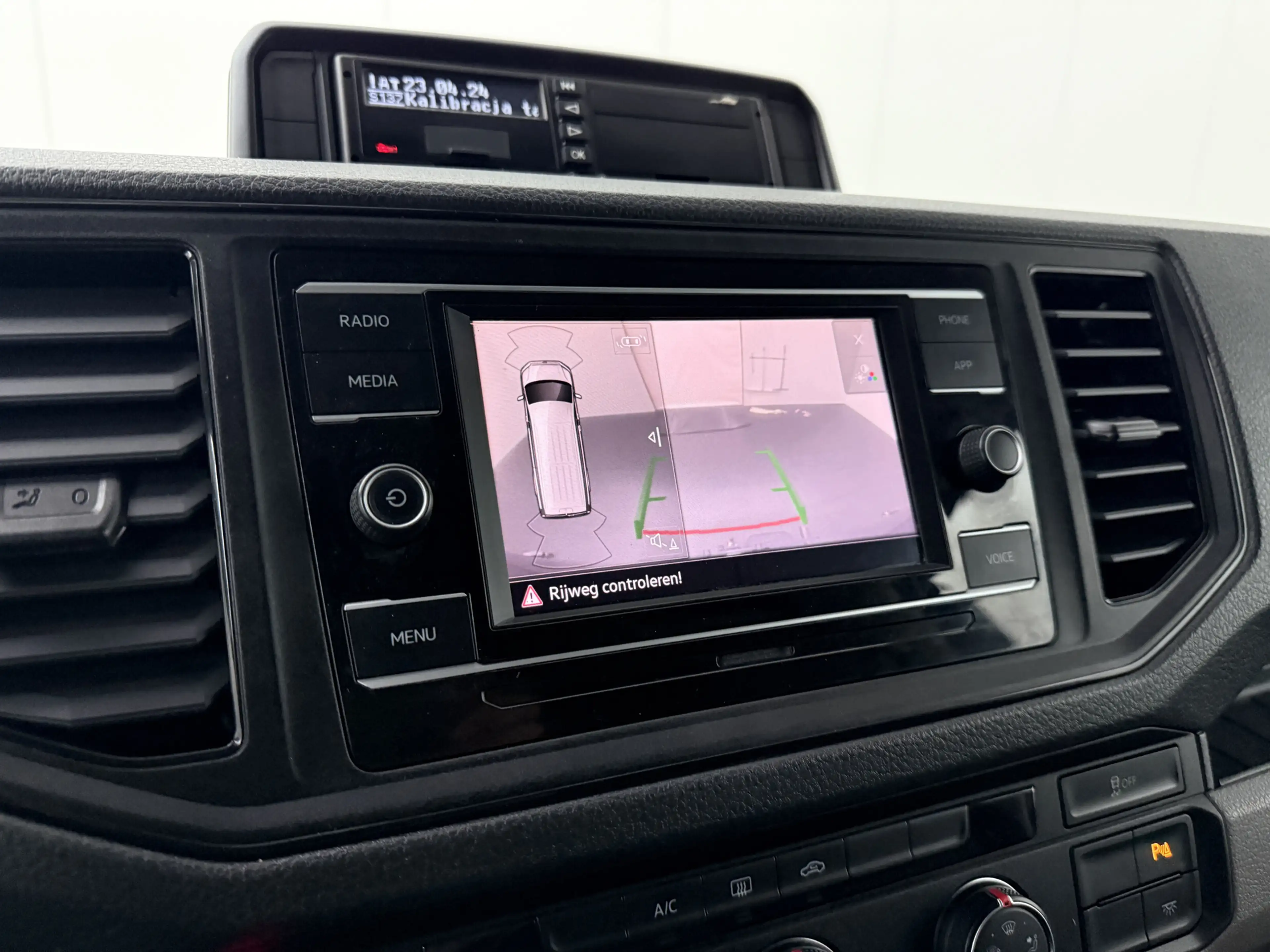 Volkswagen Crafter 2.0TDi 177PK Automaat L3H3 Black Edition | Led | M — photo 24