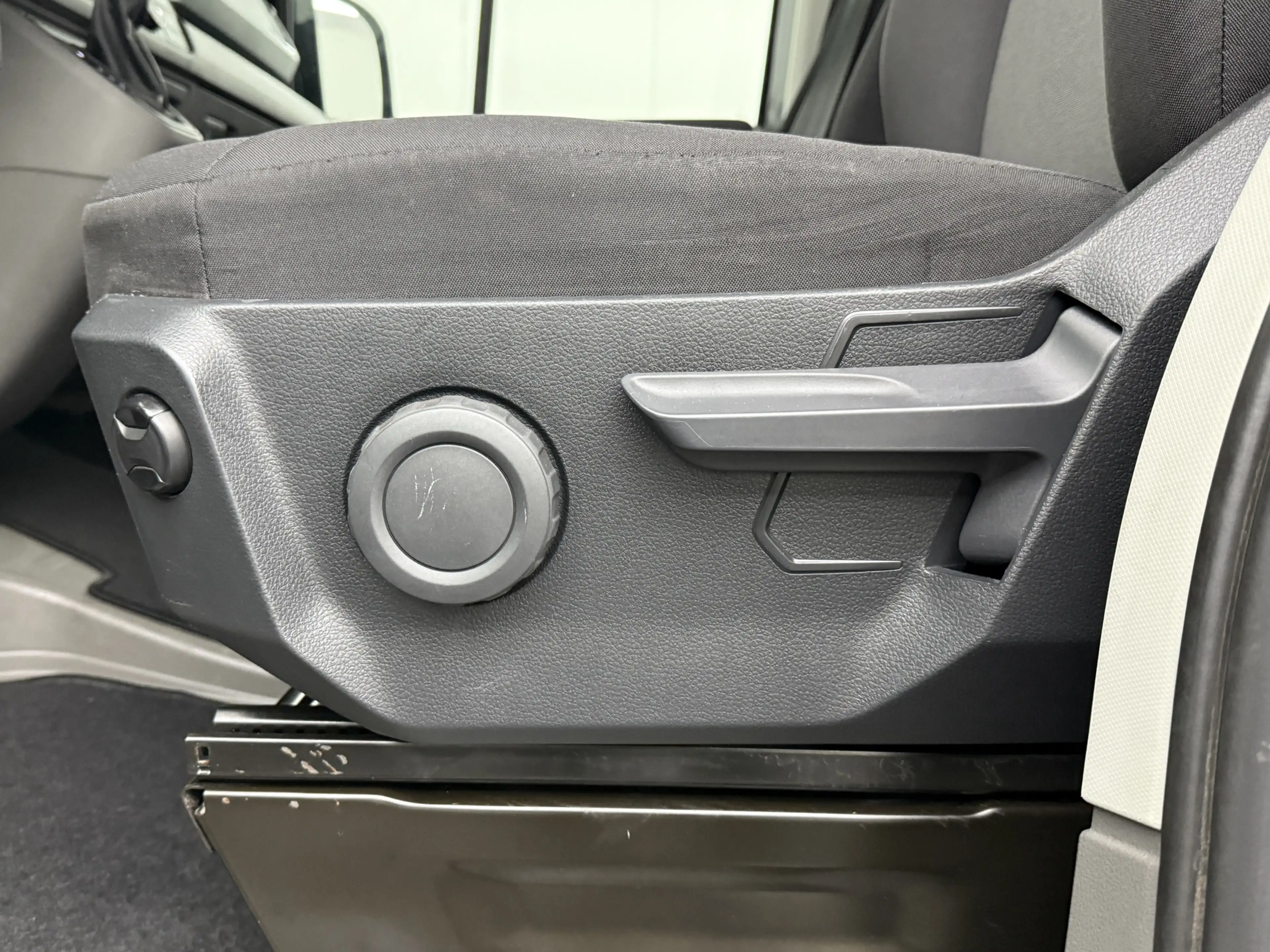 Volkswagen Crafter 2.0TDi 177PK Automaat L3H3 Black Edition | Led | M — photo 28