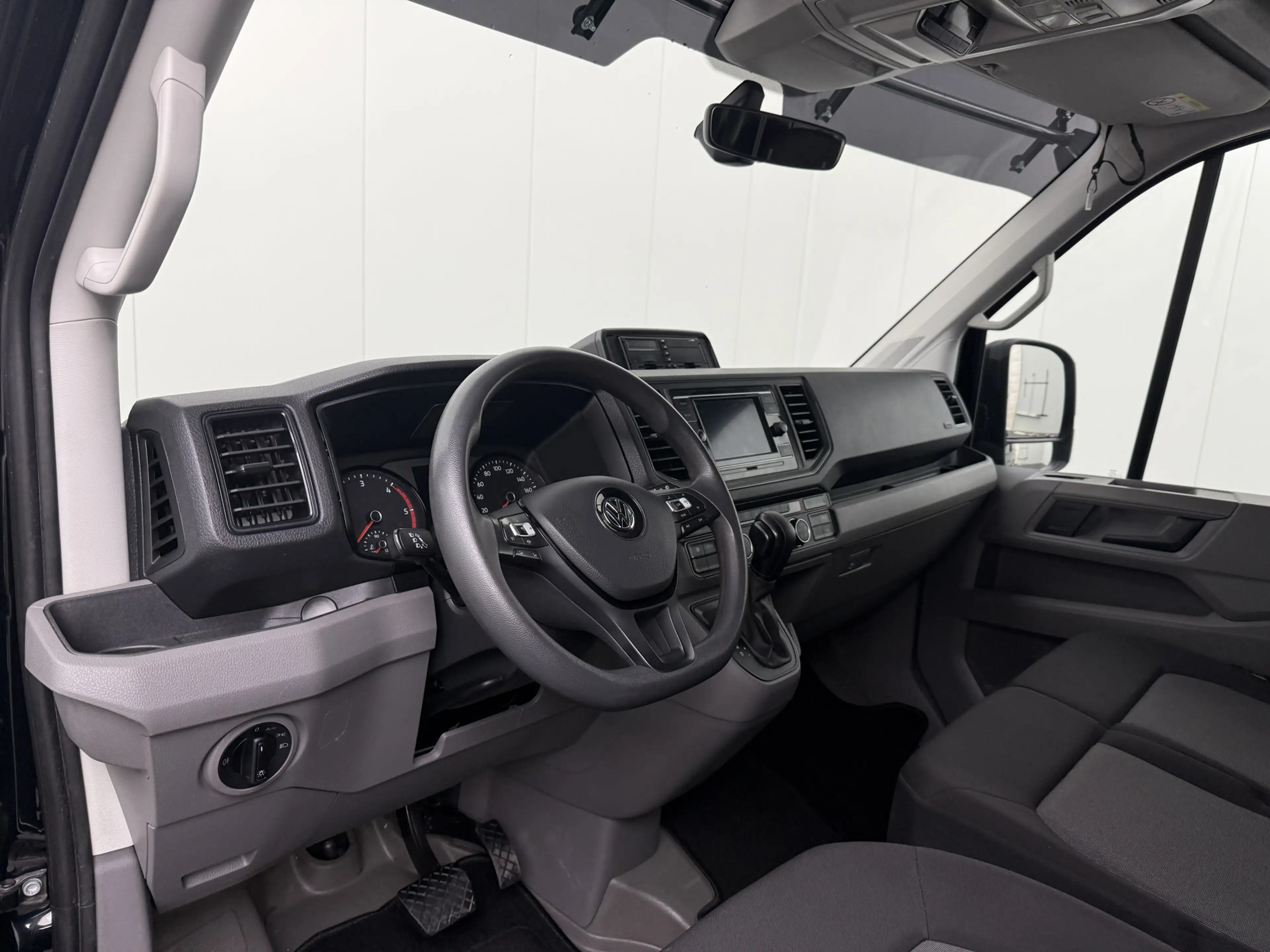 Volkswagen Crafter 2.0TDi 177PK Automaat L3H3 Black Edition | Led | M — photo 4