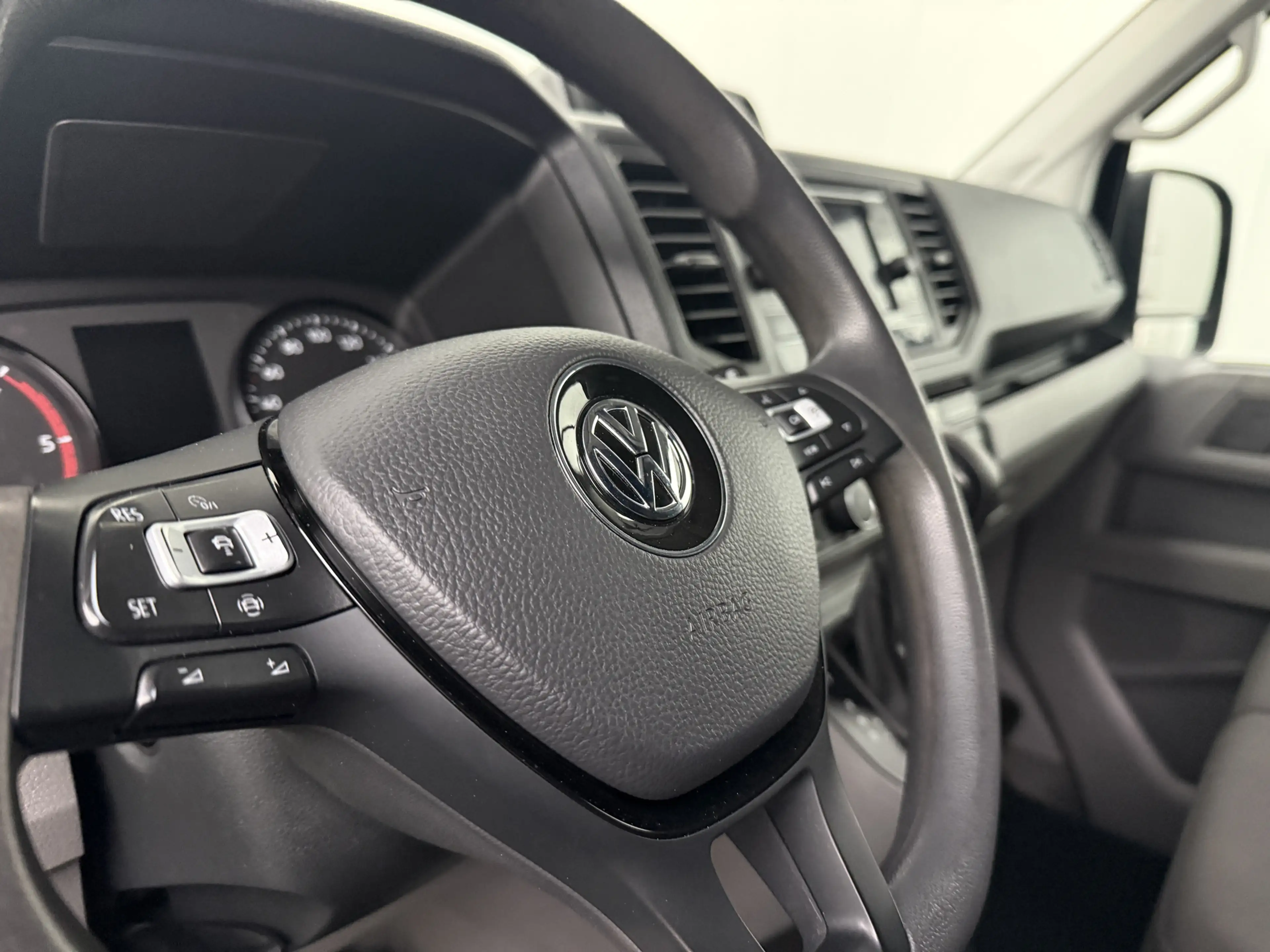 Volkswagen Crafter 2.0TDi 177PK Automaat L3H3 Black Edition | Led | M — photo 17