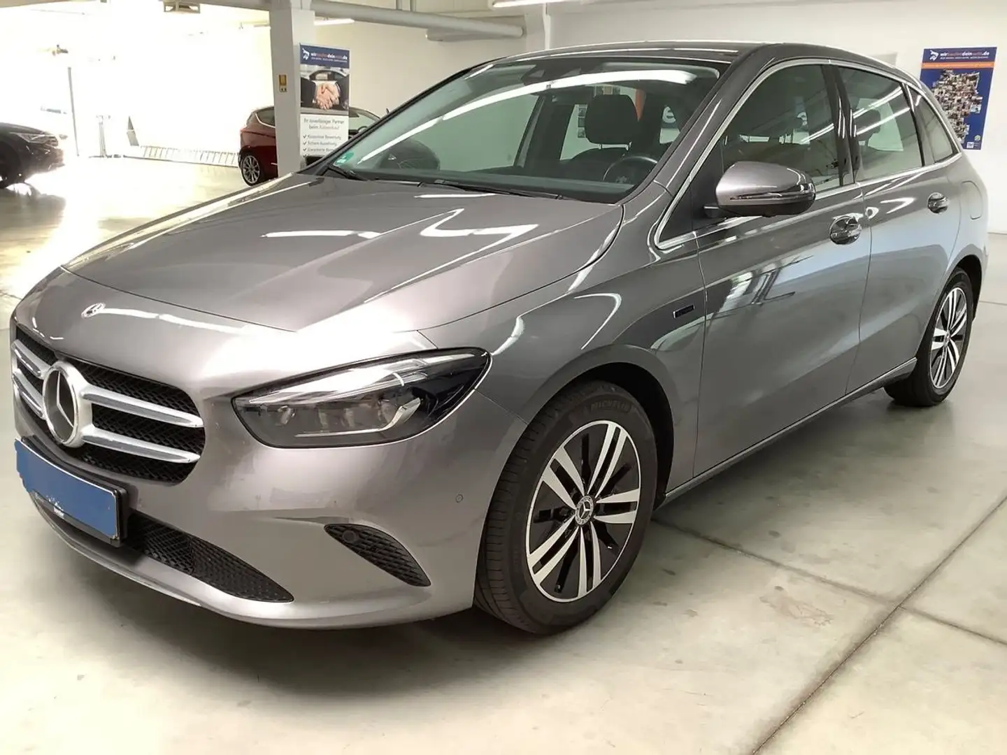 Mercedes-Benz B 250 B 250 e 8G-DCT Progressive Grey - 1