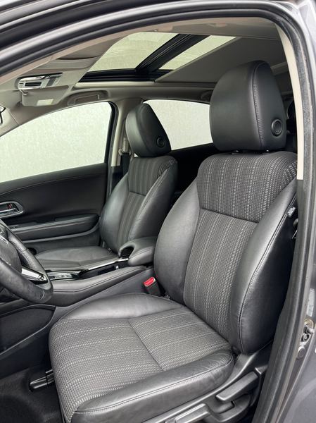 Honda HR-V 1.5 i-VTEC Executive PANO DAK STL VERW CRUISE LMV — photo 18