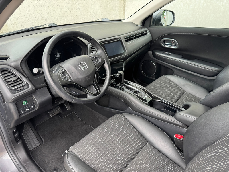 Honda HR-V 1.5 i-VTEC Executive PANO DAK STL VERW CRUISE LMV — photo 4