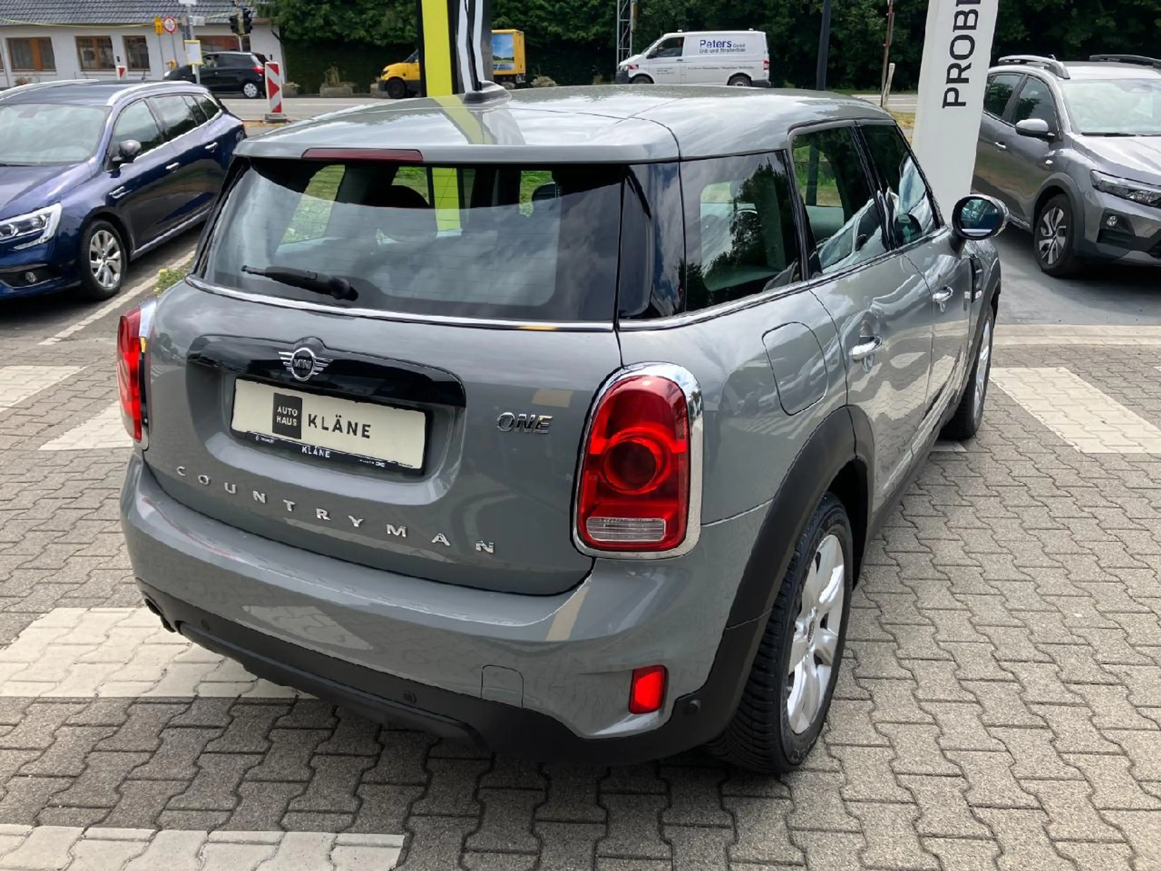 MINI One Countryman One — photo 5