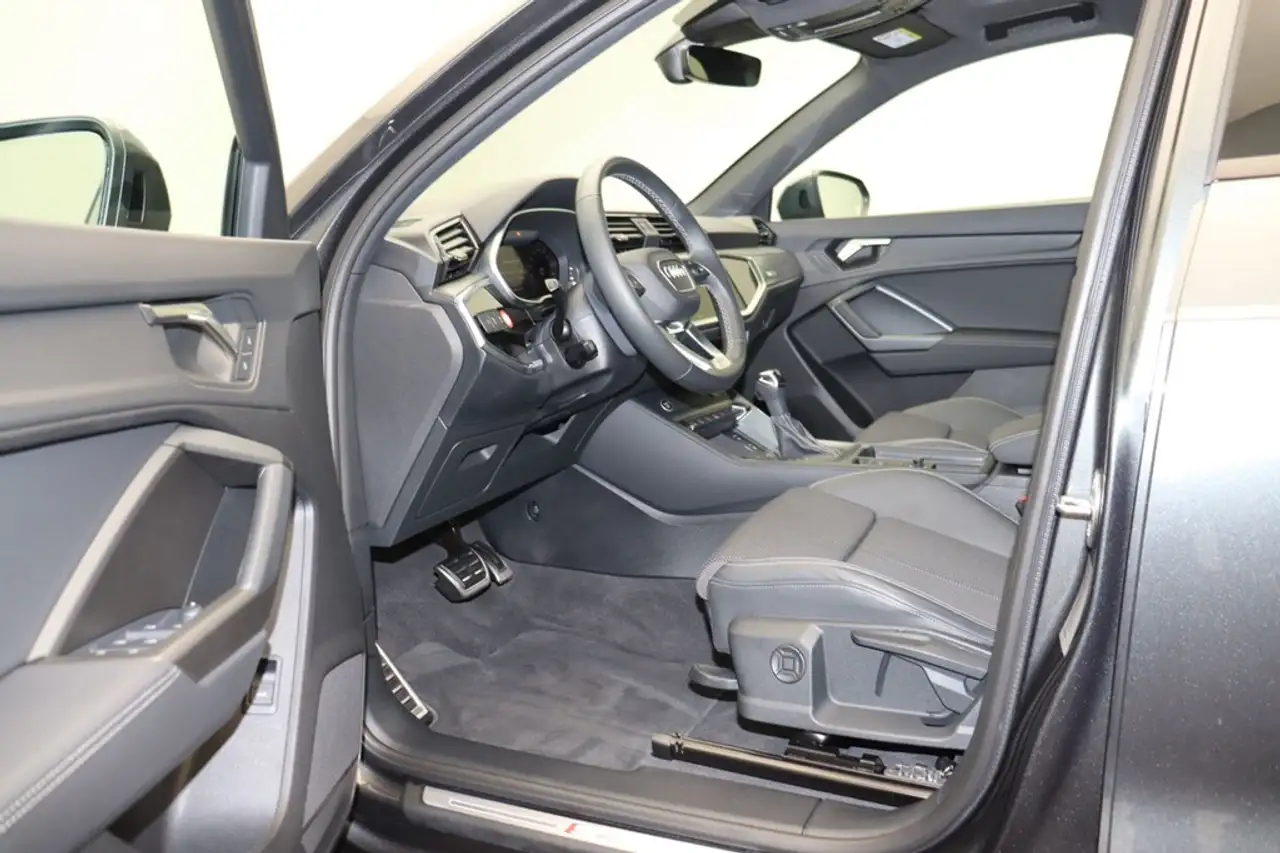 Audi Q3, фото 8