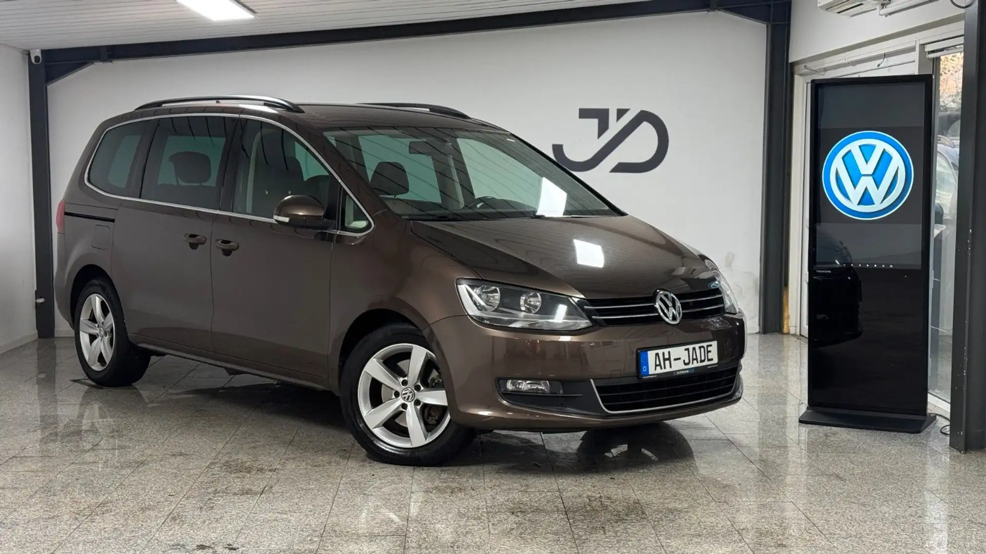 Volkswagen Sharan Comfortline BMT*Leder*Aut.*AHK* Brun - 1