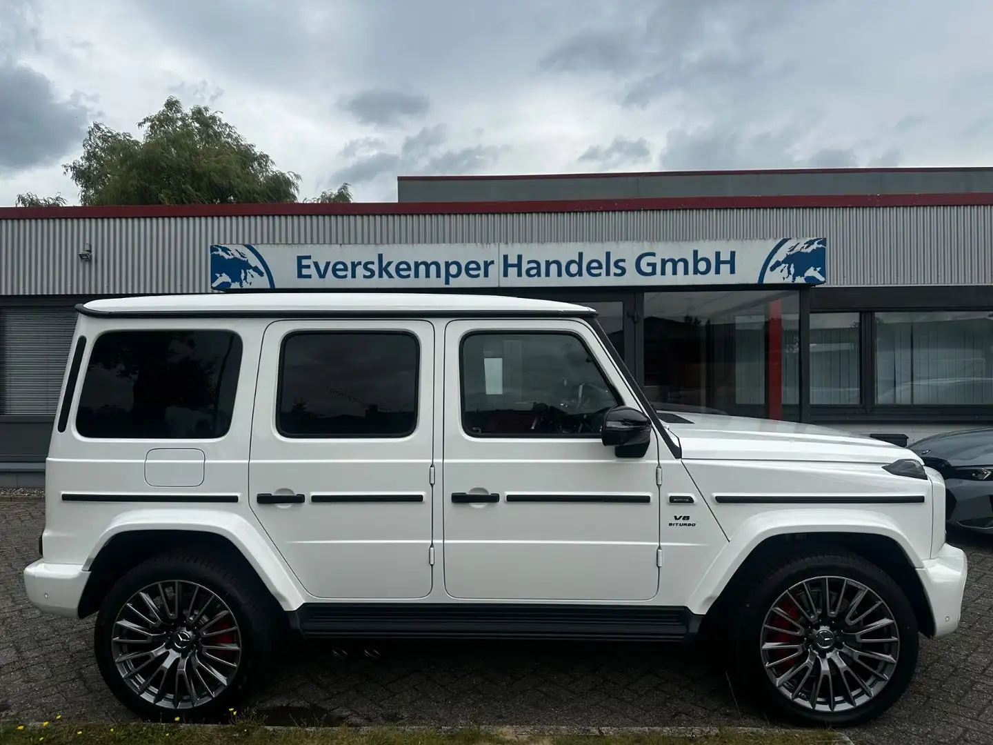 Mercedes-Benz G 63 AMG /Carbon/A22/Keyless/TV Fond/Built2025 Weiß - 1