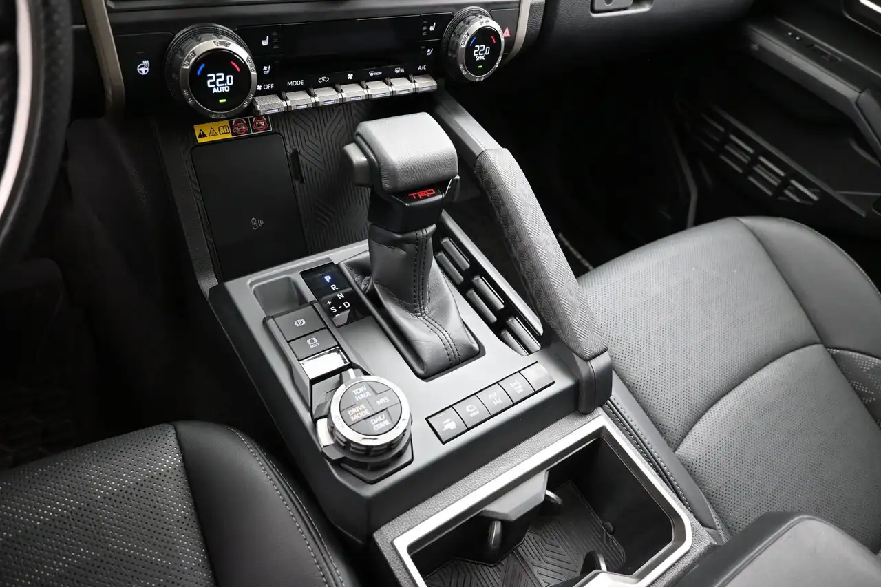 Toyota Tacoma снимка Toyota Tacoma