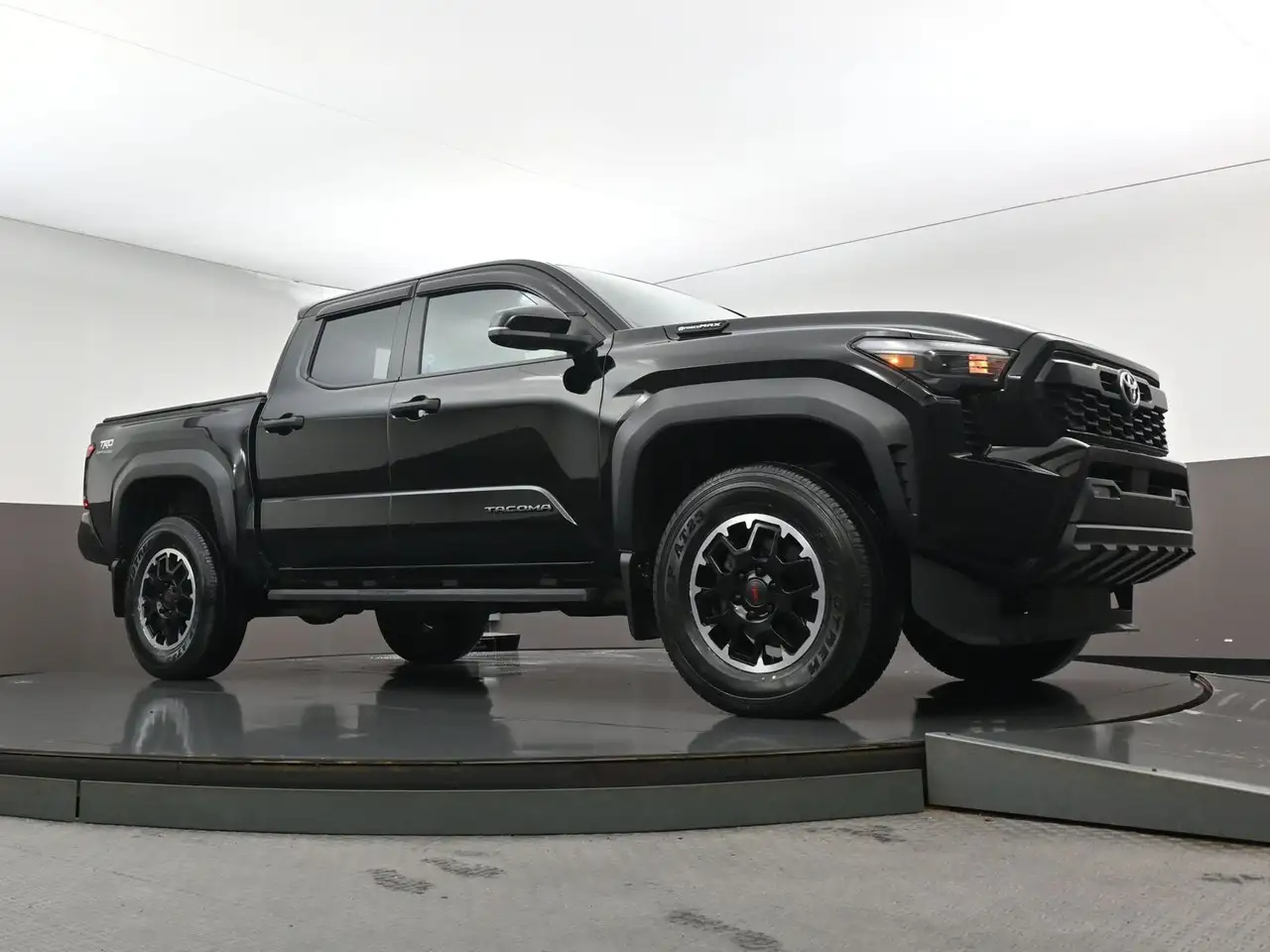 Toyota Tacoma снимка Toyota Tacoma
