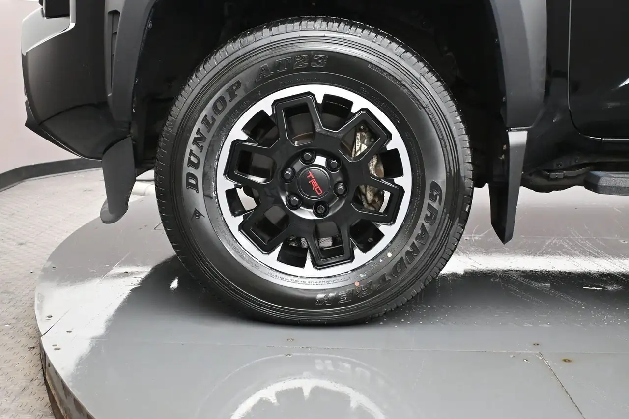 Toyota Tacoma снимка Toyota Tacoma