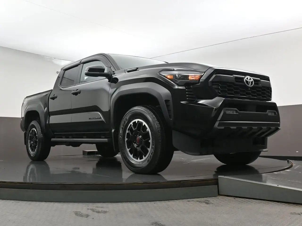 Toyota Tacoma снимка Toyota Tacoma