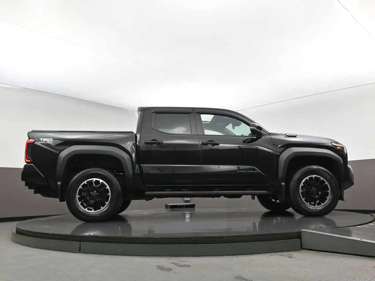 Toyota Tacoma снимка Toyota Tacoma