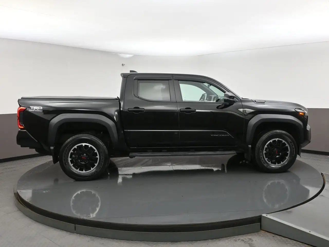 Toyota Tacoma снимка Toyota Tacoma