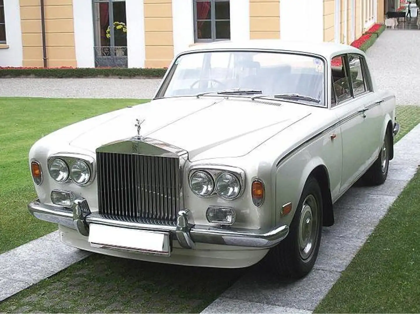 Rolls-Royce Silver Shadow MK 1 Beige - 2