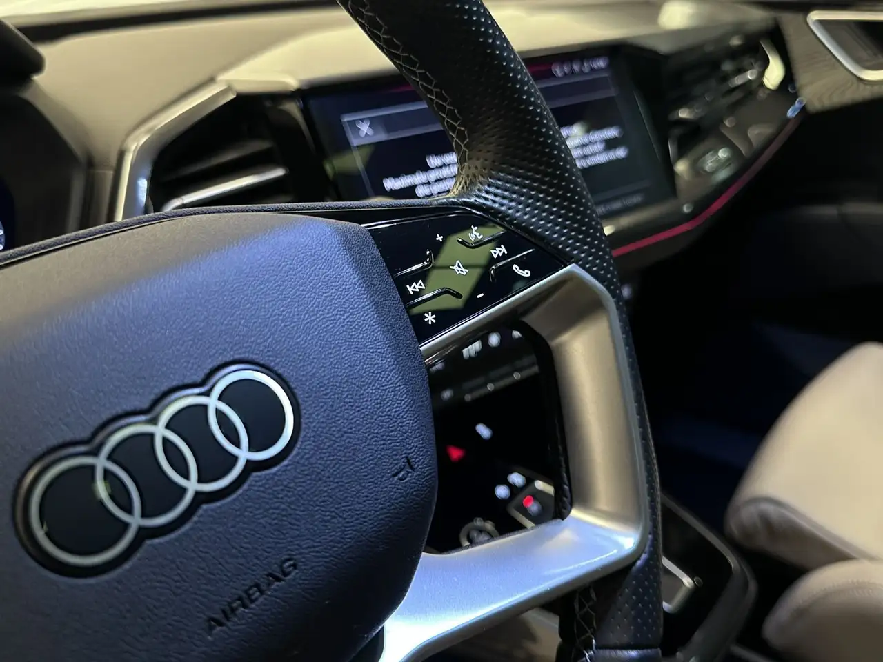 Audi Q4 40 e-tron*77 kWh*S-LINE*95.3% SOH*562 KM WLTP*, миниатюра 25
