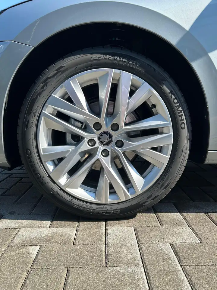 Skoda Octavia 2026 — фото 12
