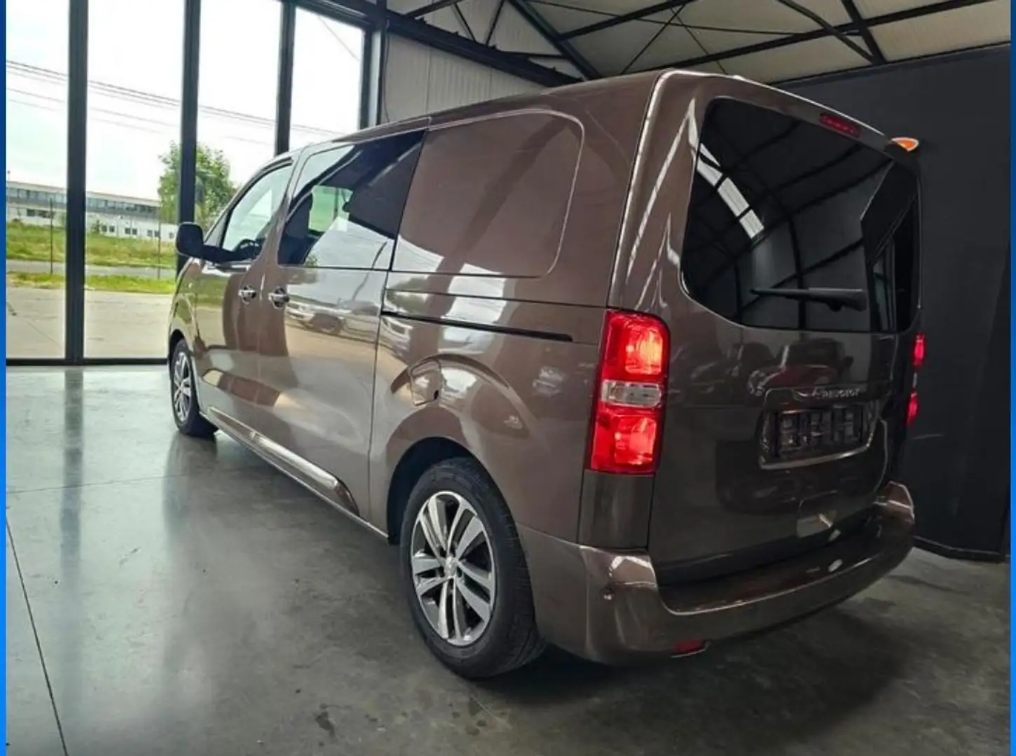 Peugeot Expert 2.0 BlueHDi L1 Compact Premium Pack S Y Brun - 2