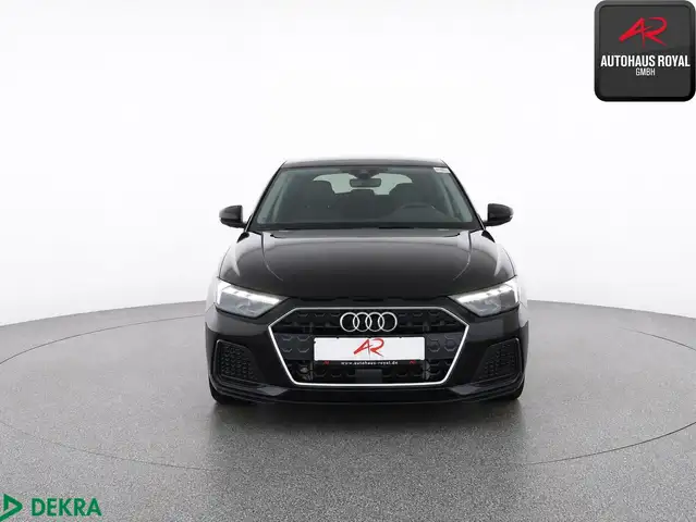 Audi A1 view 8