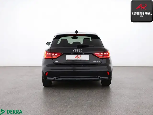 Audi A1 view 4
