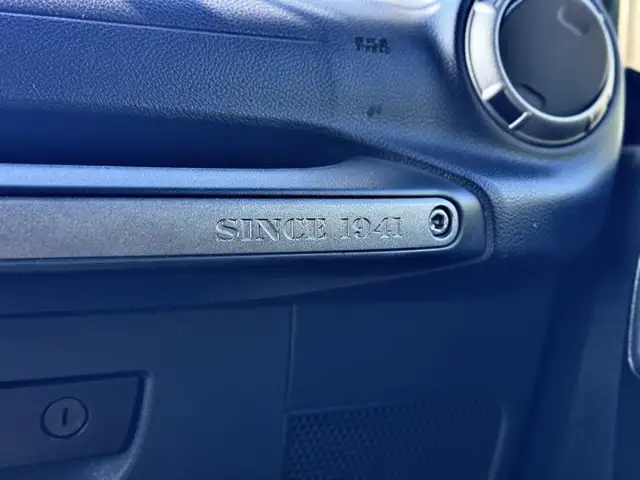 Jeep Wrangler view 11