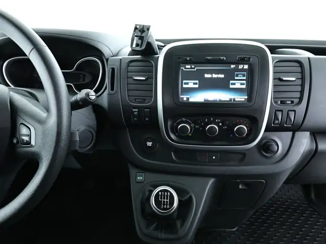 Renault Trafic view 11