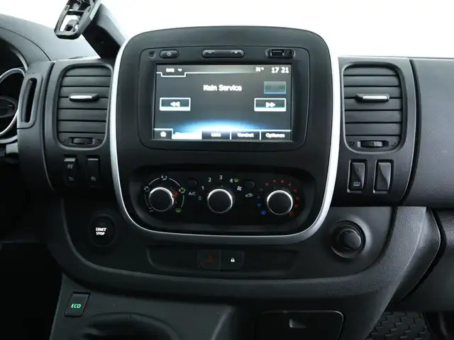 Renault Trafic view 12