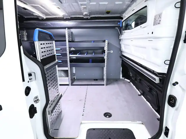 Renault Trafic view 15