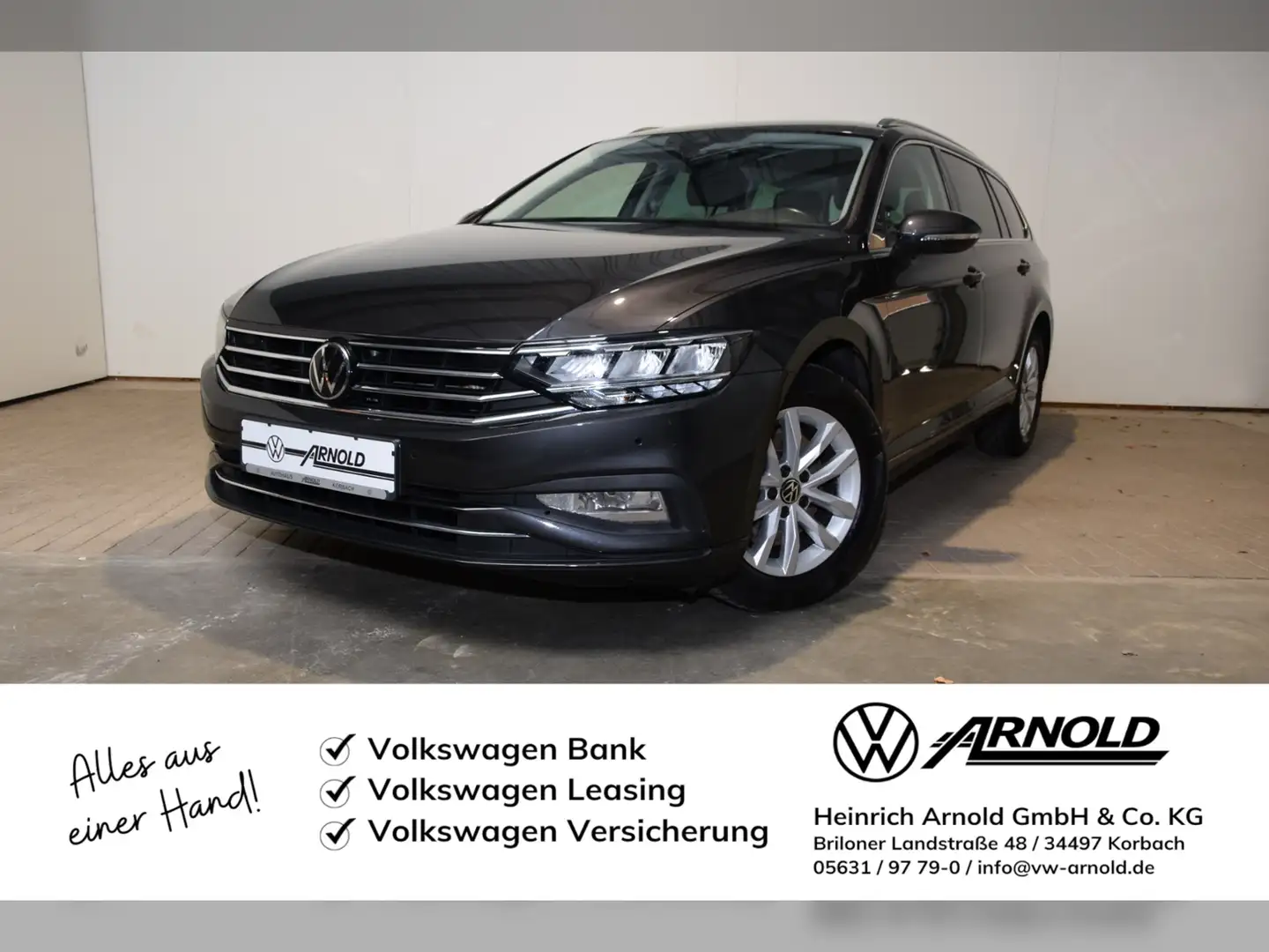 Volkswagen Passat Variant TDI Business DSG LED - Navi - RearView Grijs - 1