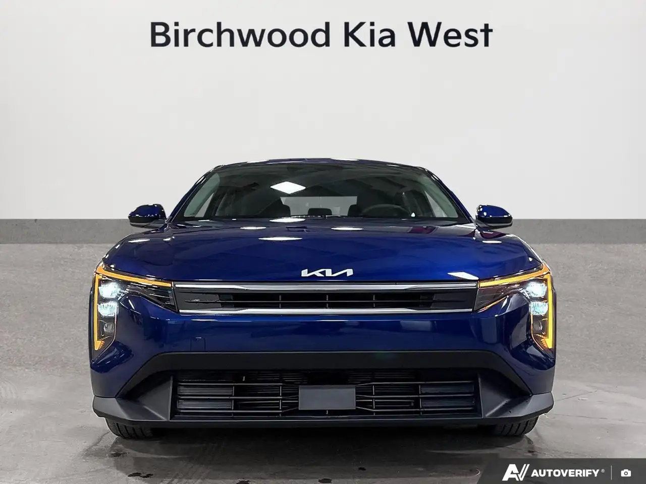 Kia K4 снимка Kia K4