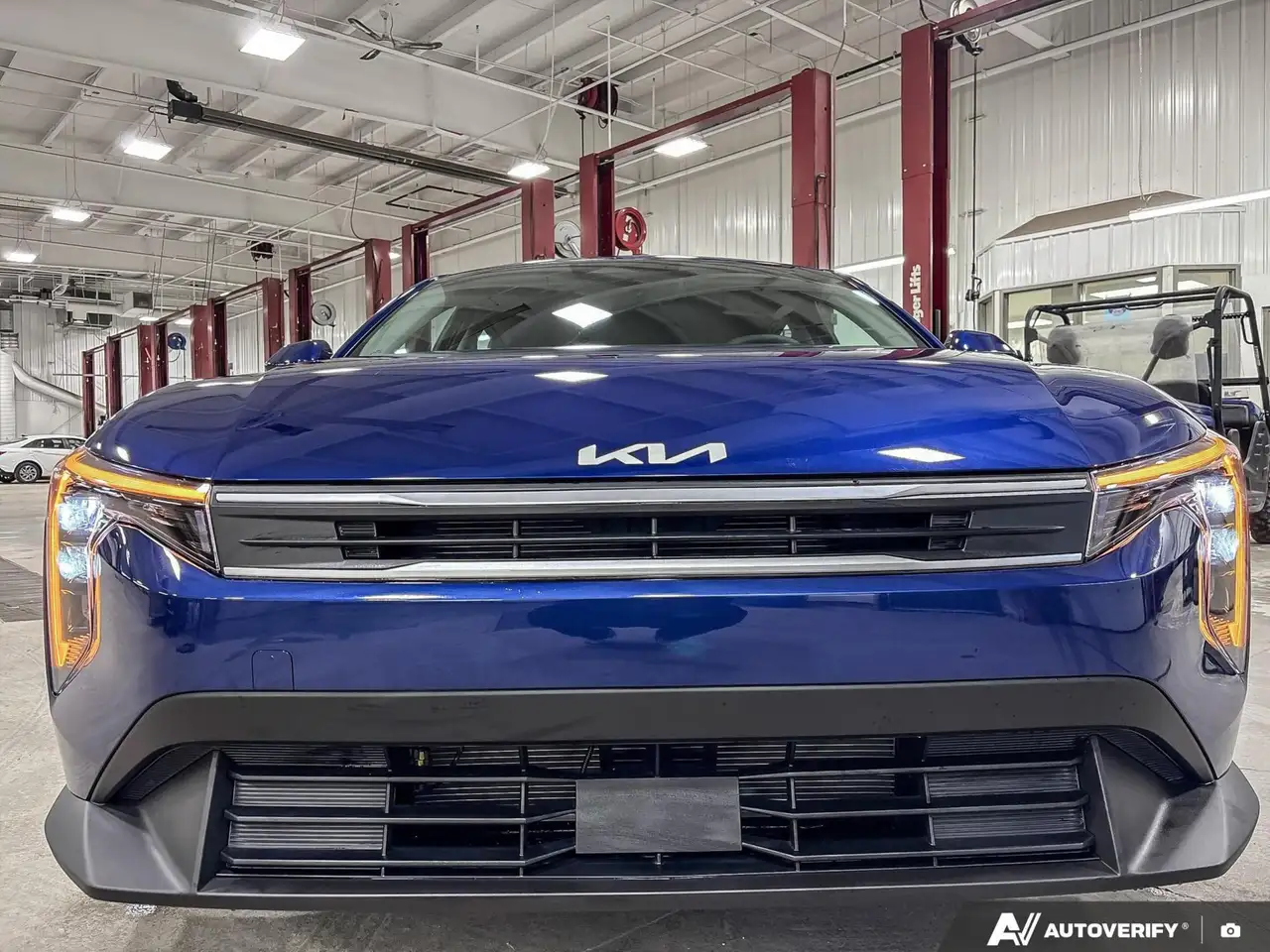 Kia K4 снимка Kia K4
