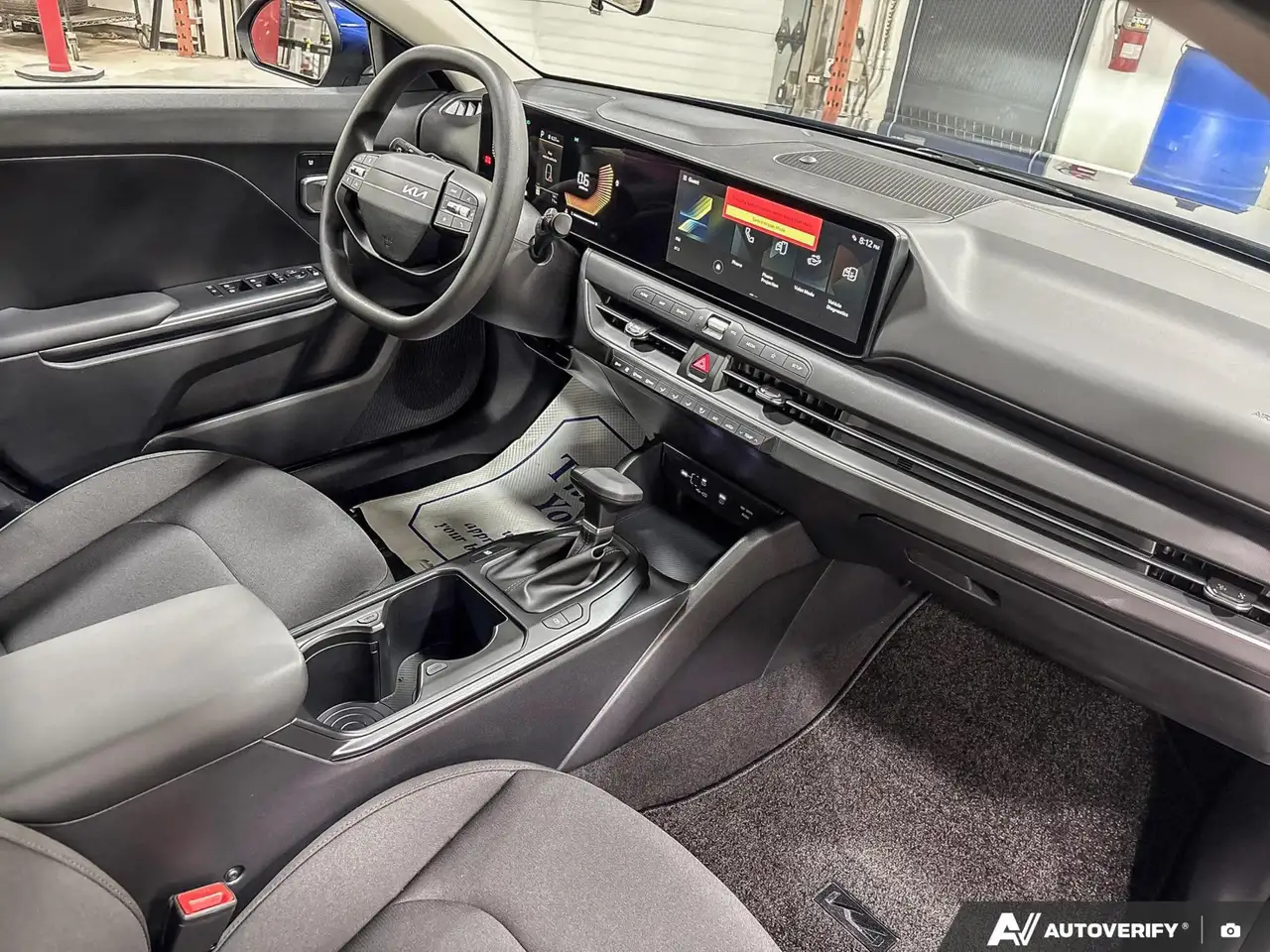Kia K4 снимка Kia K4
